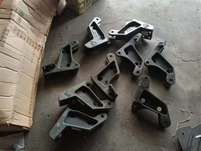 Giá đỡ động cơ SINOTRUK SITRAK WG9525361327